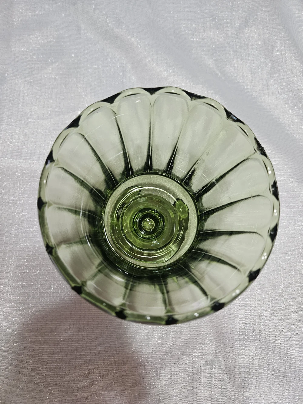 Indiana Glass Avocado Green Scalloped Pedestal Vase